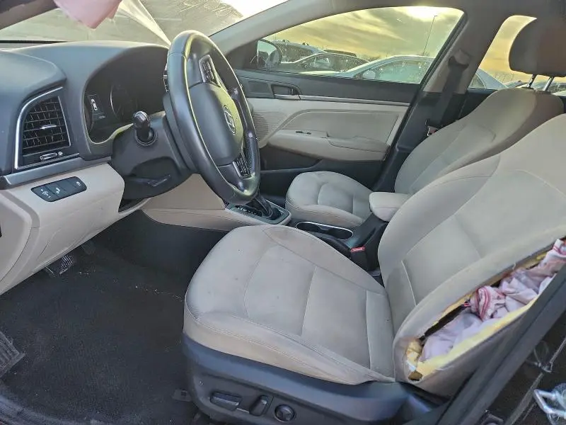 2017 HYUNDAI ELANTRA   