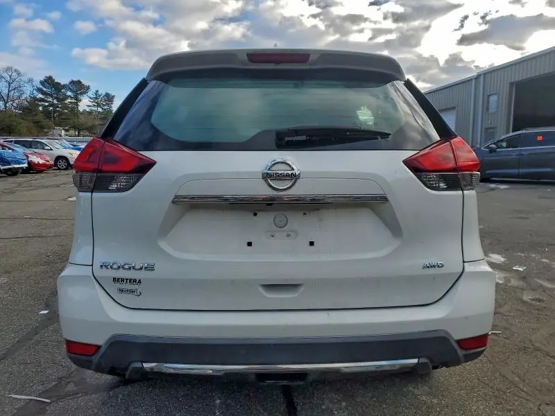 2018 NISSAN ROGUE S  