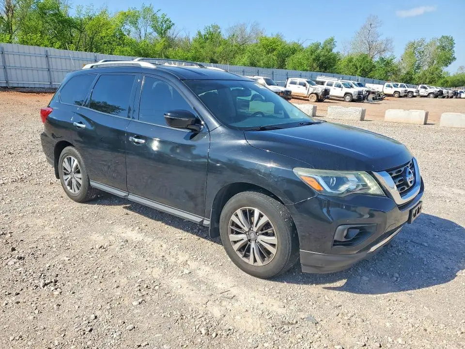 2017 NISSAN PATHFINDER SV  