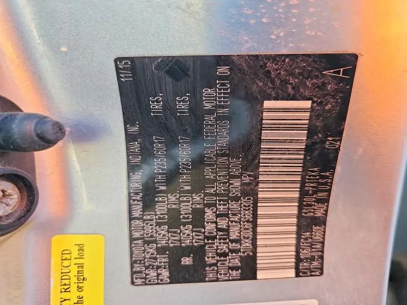 2015 TOYOTA SIENNA LE 8-PASSENGER  