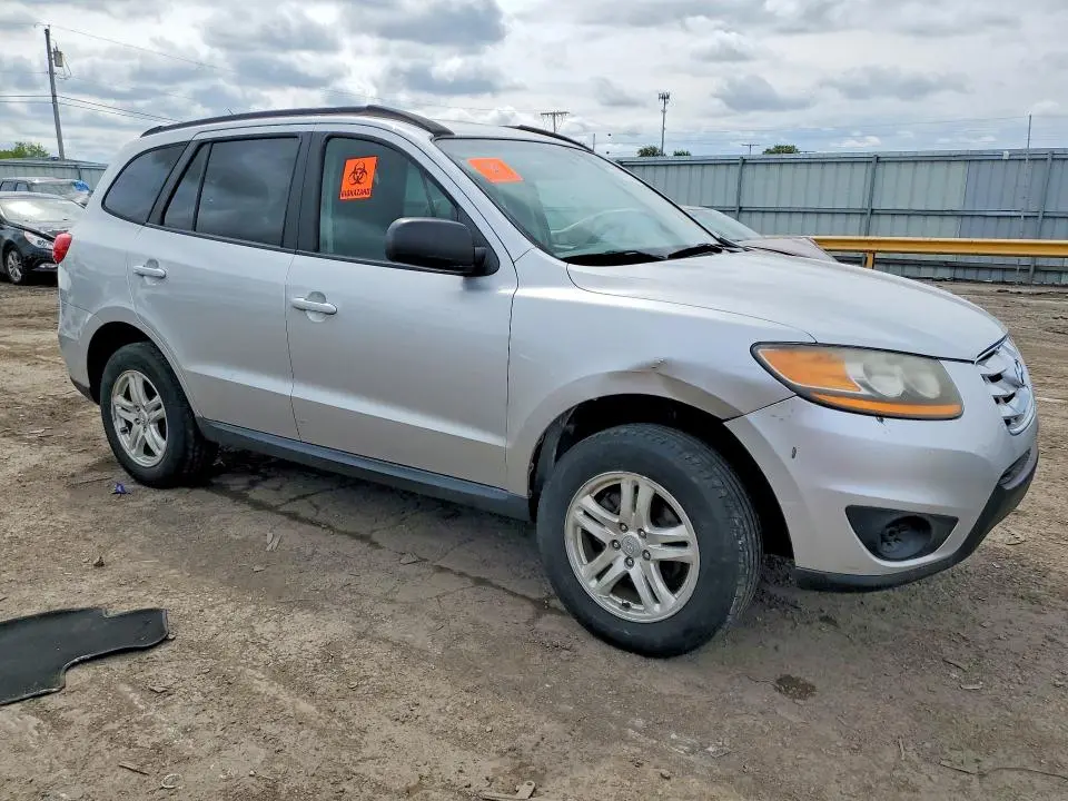 2011 HYUNDAI SANTA FE GLS  