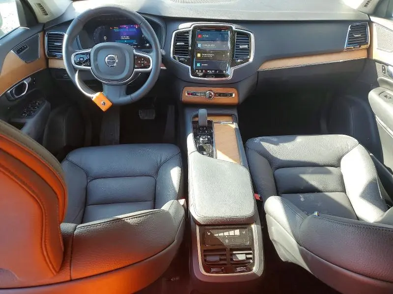 2025 VOLVO XC90 PLUS  