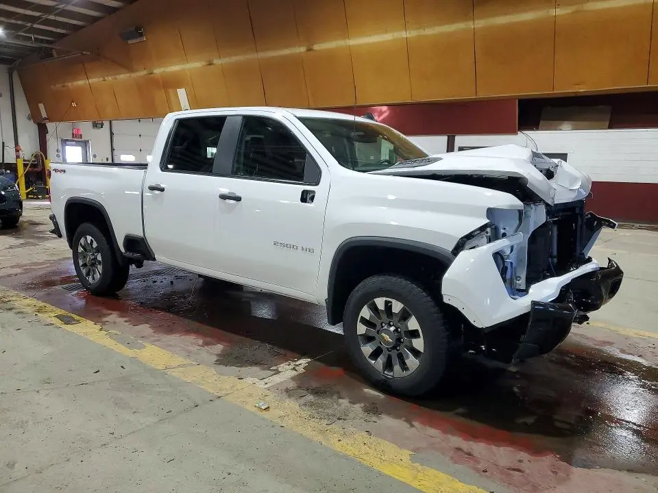 2024 CHEVROLET SILVERADO K2500 CUSTOM  