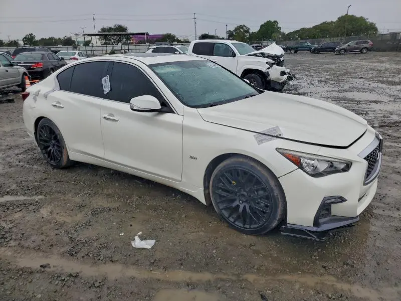2018 INFINITI Q50 LUXE  