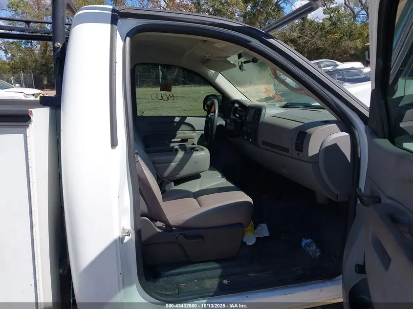 2013 CHEVROLET SILVERADO 2500HD WORK TRUCK