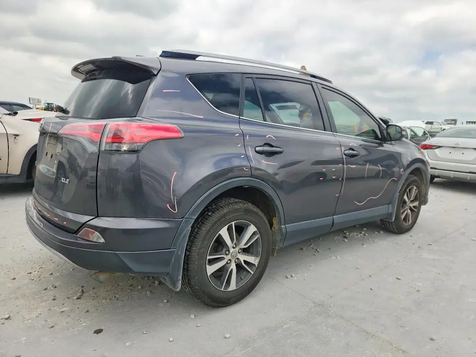 2017 TOYOTA RAV4 XLE  