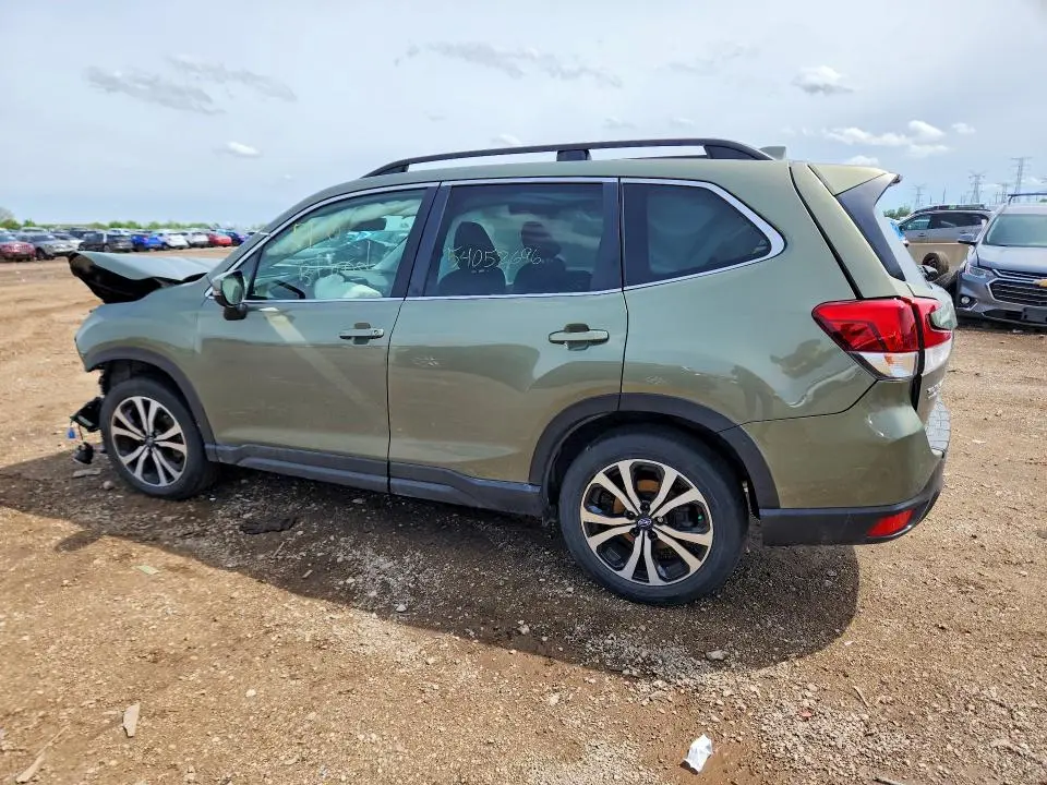 2021 SUBARU FORESTER   