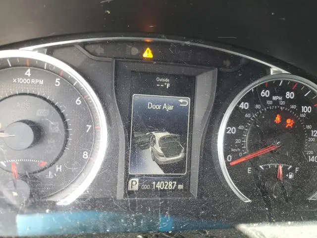 2016 TOYOTA CAMRY LE  