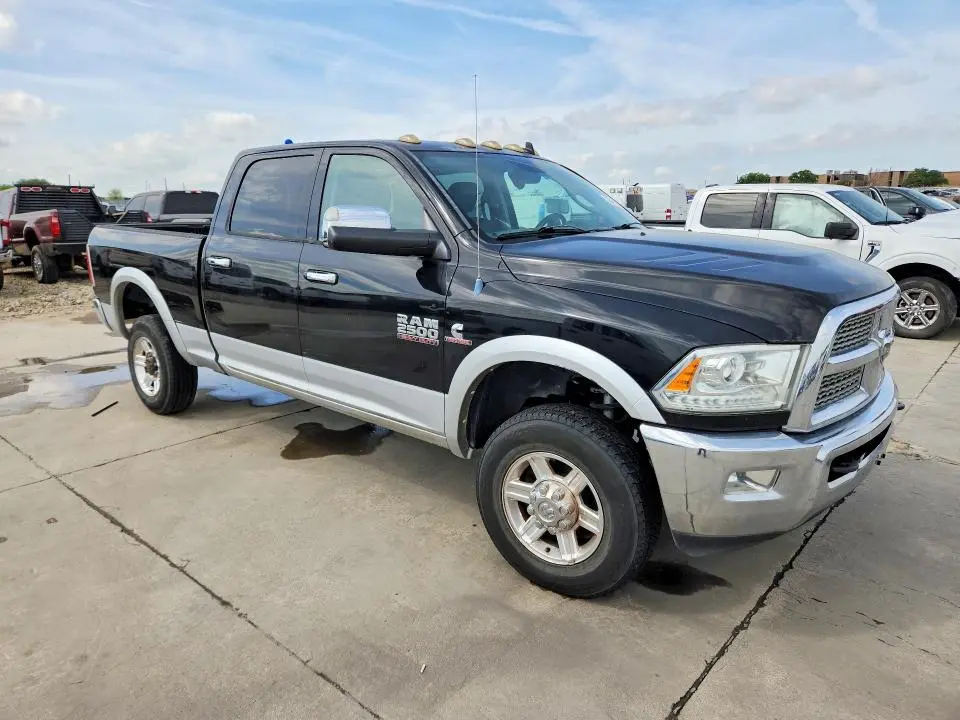 2013 RAM 2500 LARAMIE  
