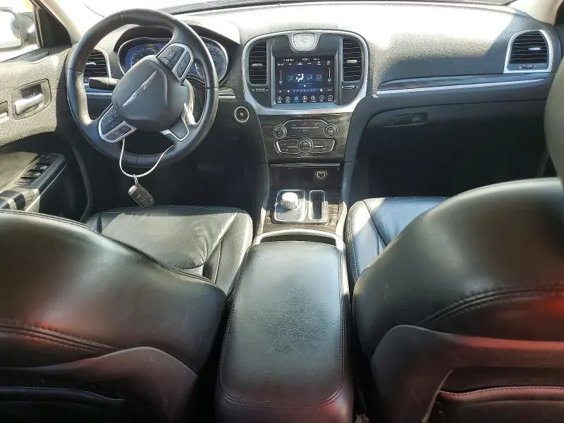 2017 CHRYSLER 300 LIMITED  