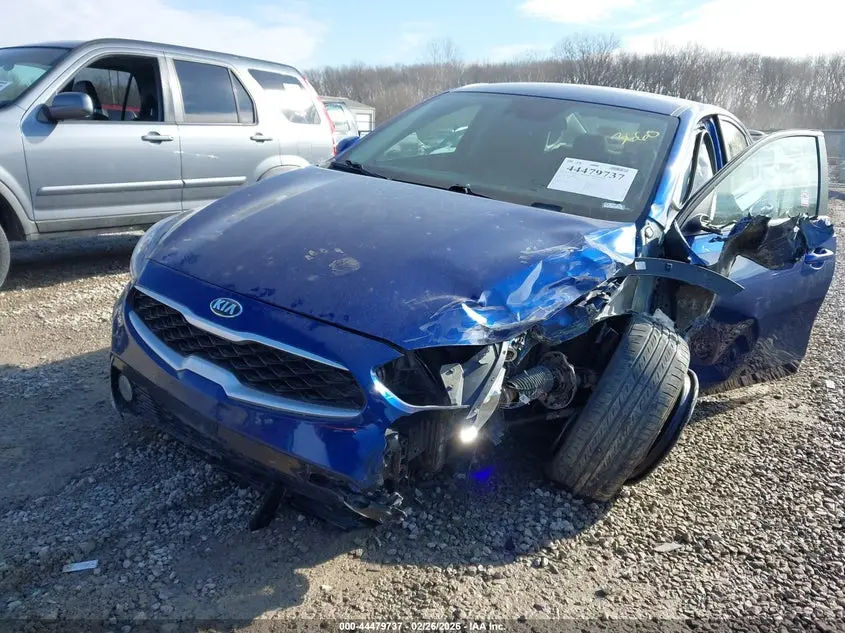 2019 KIA FORTE LXS