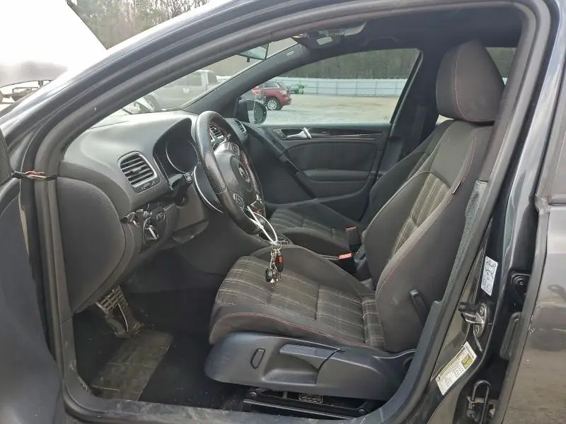 2011 VOLKSWAGEN GTI   
