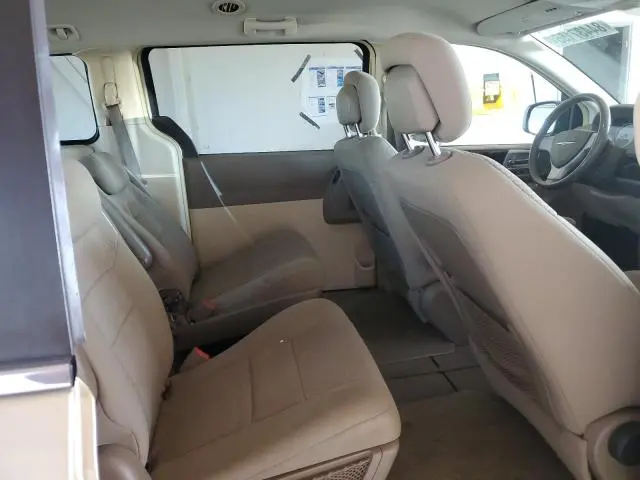 2010 CHRYSLER TOWN & COUNTRY TOURING  