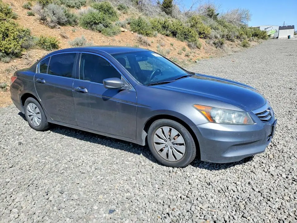 2011 HONDA ACCORD LX  