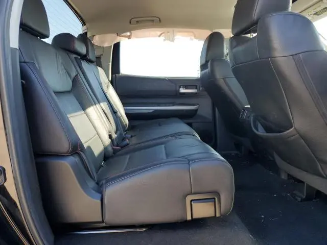2020 TOYOTA TUNDRA CREWMAX SR5  