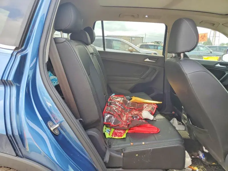 2019 VOLKSWAGEN TIGUAN SE  