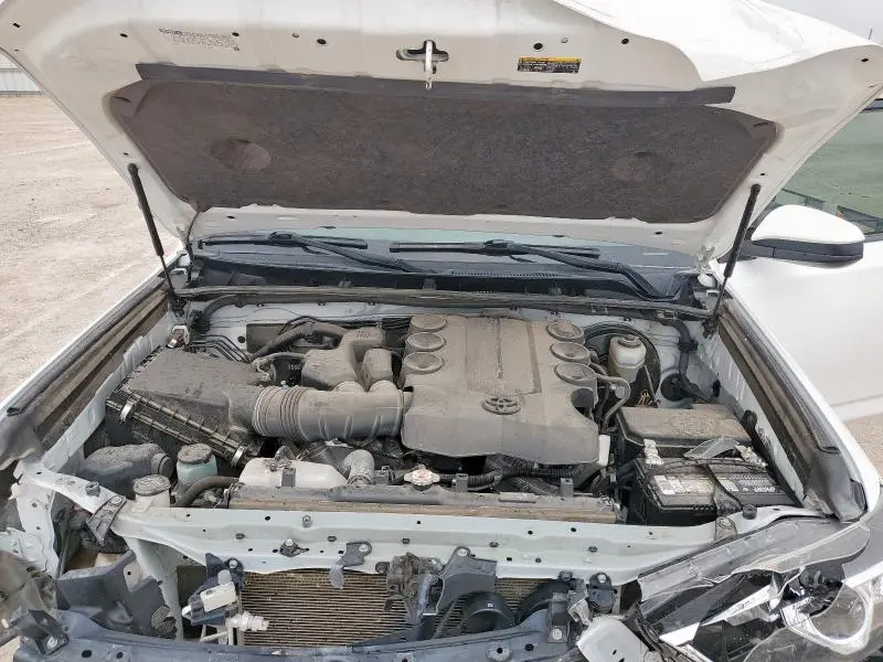 2019 TOYOTA 4RUNNER SR5  