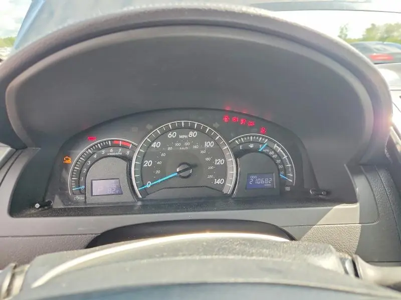 2012 TOYOTA CAMRY LE  