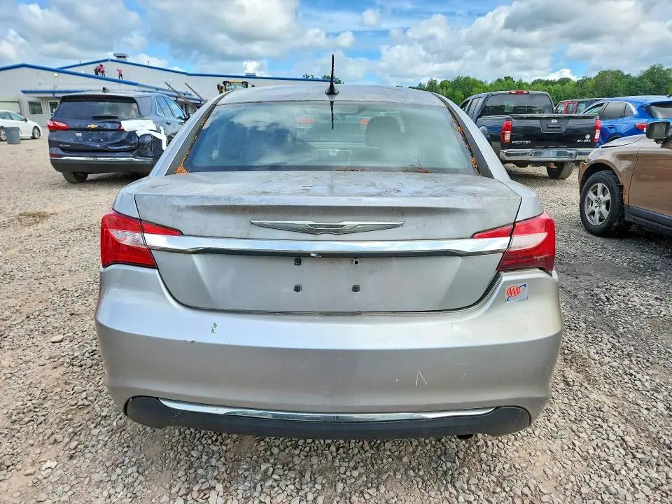 2013 CHRYSLER 200 LX  
