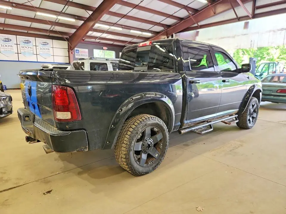 2013 RAM 1500 SPORT  