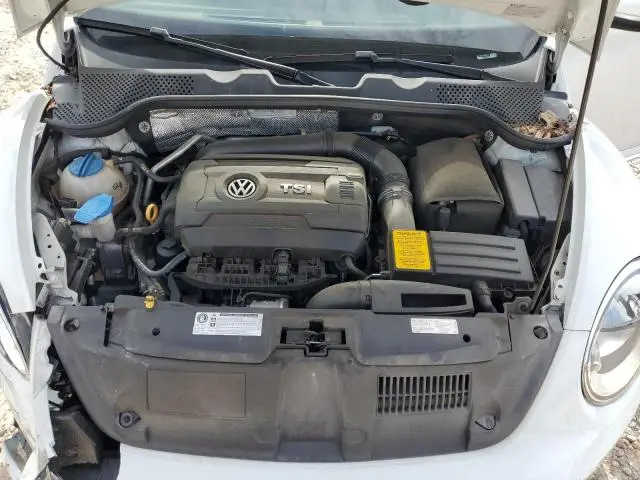 2016 VOLKSWAGEN BEETLE SE