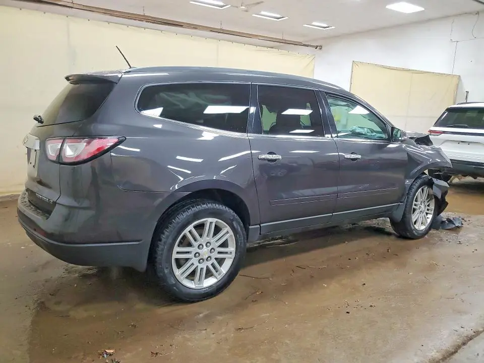 2015 CHEVROLET TRAVERSE LT  