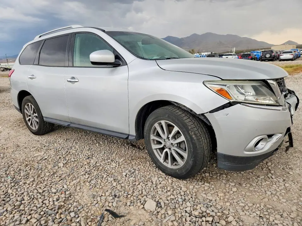 2016 NISSAN PATHFINDER S  