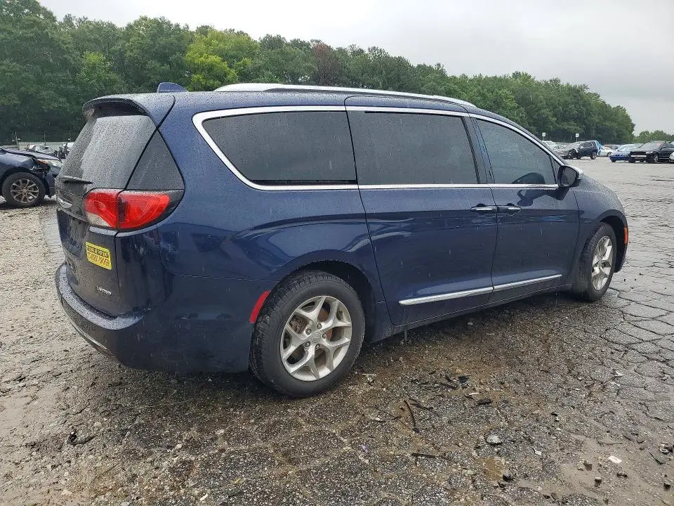 2018 CHRYSLER PACIFICA LIMITED  