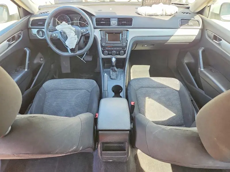 2016 VOLKSWAGEN PASSAT S  