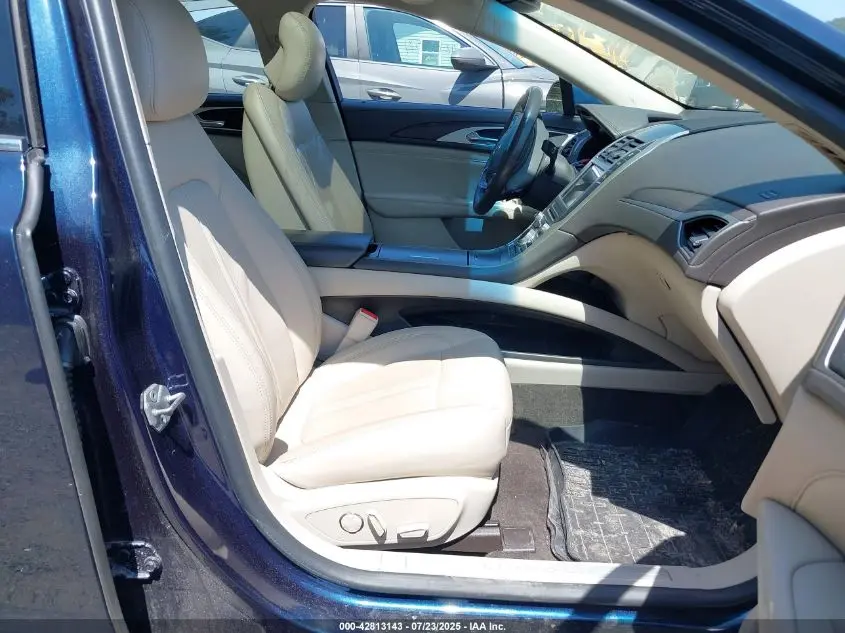 2017 LINCOLN MKZ RESERVE