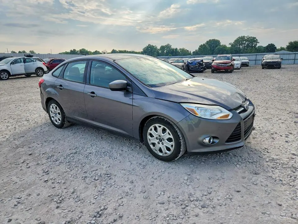 2012 FORD FOCUS SE  