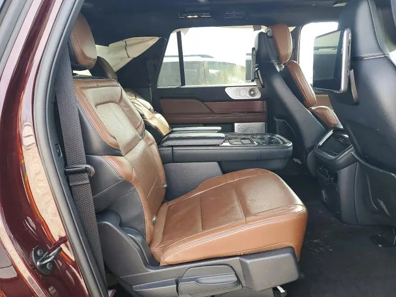 2023 LINCOLN NAVIGATOR L RESERVE  