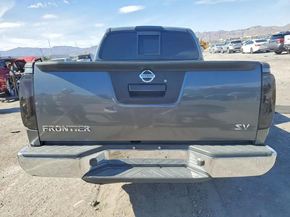 2016 NISSAN FRONTIER SV  