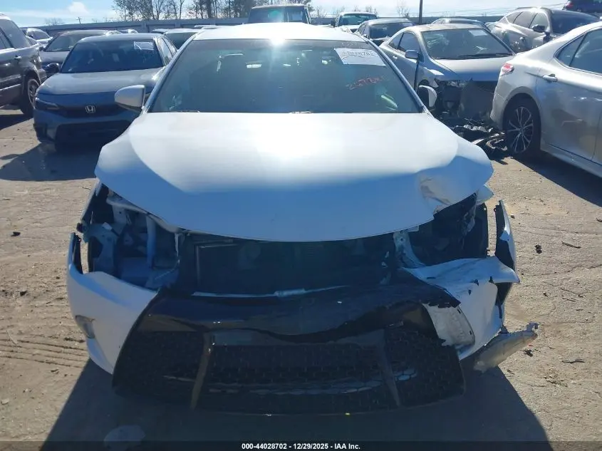 2017 TOYOTA CAMRY SE