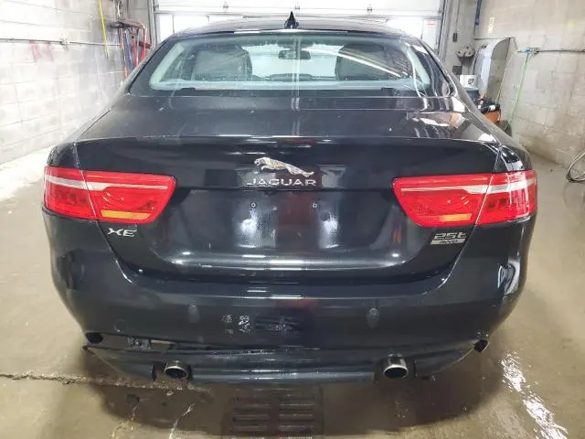2018 JAGUAR XE PREMIUM  