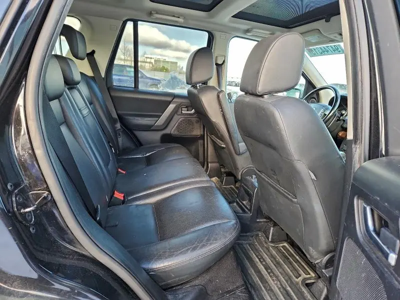 2010 LAND ROVER LR2 HSE  