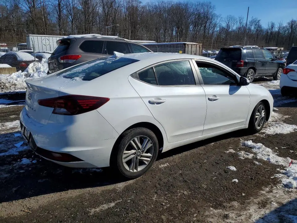 2020 HYUNDAI ELANTRA SEL  