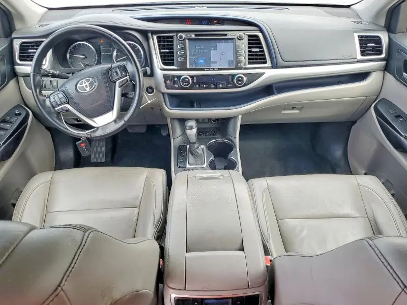 2017 TOYOTA HIGHLANDER XLE  