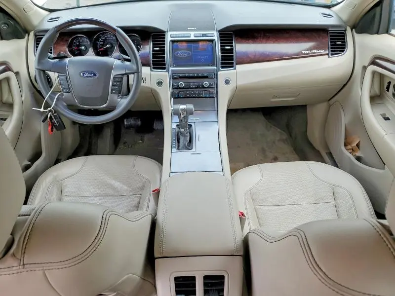 2011 FORD TAURUS LIMITED  