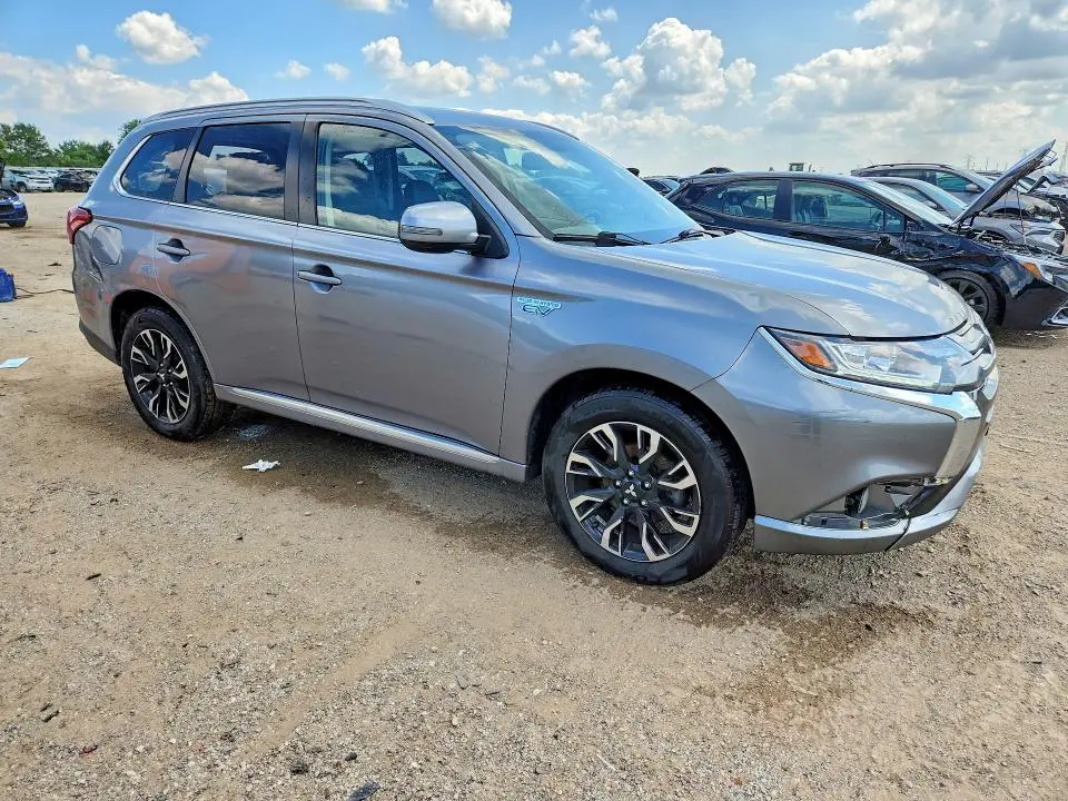 2018 MITSUBISHI OUTLANDER SE  