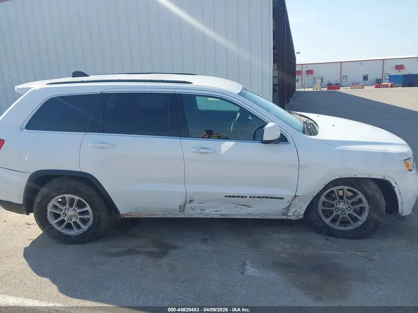 2019 JEEP GRAND CHEROKEE LAREDO 4X2
