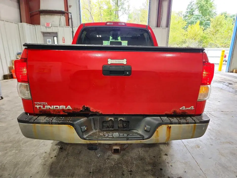 2011 TOYOTA TUNDRA CREWMAX SR5  