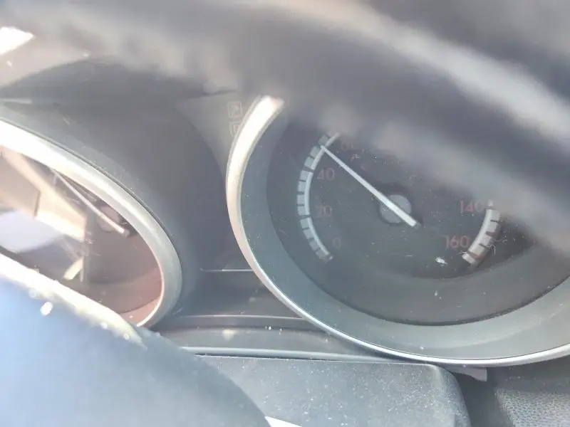 2010 MAZDA 3 S  