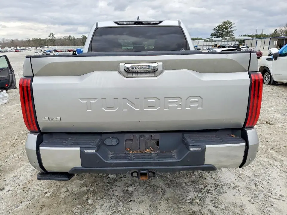 2023 TOYOTA TUNDRA CREWMAX LIMITED  