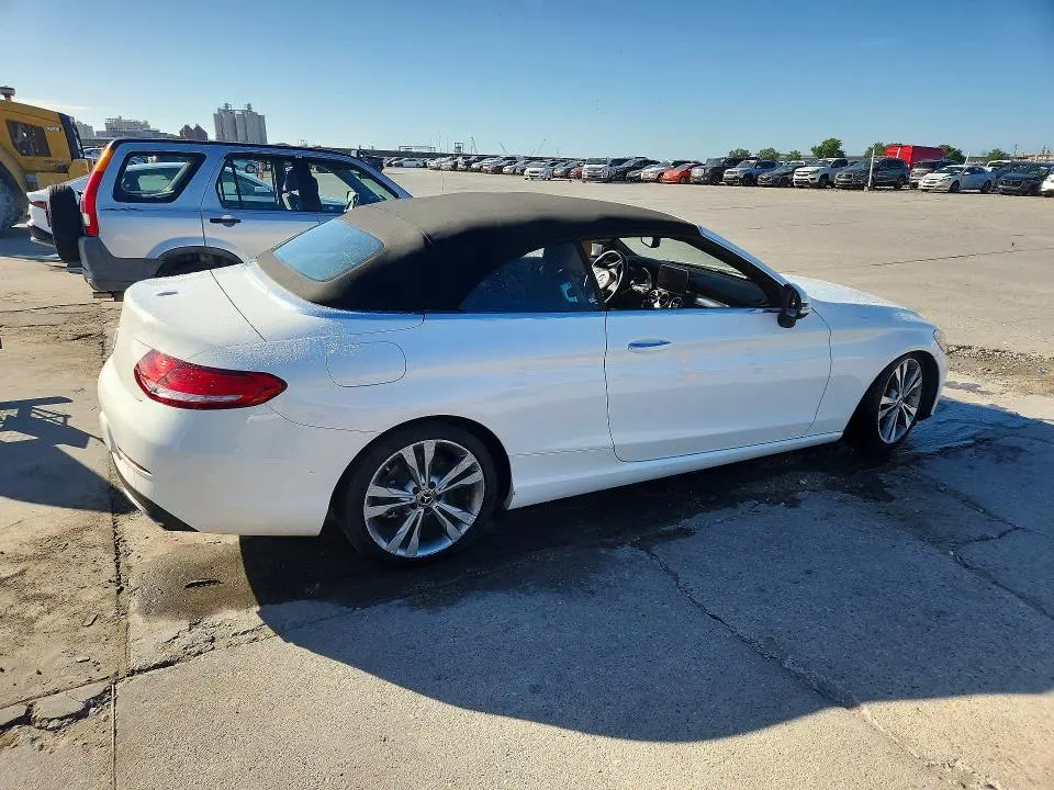 2017 MERCEDES-BENZ C 300  