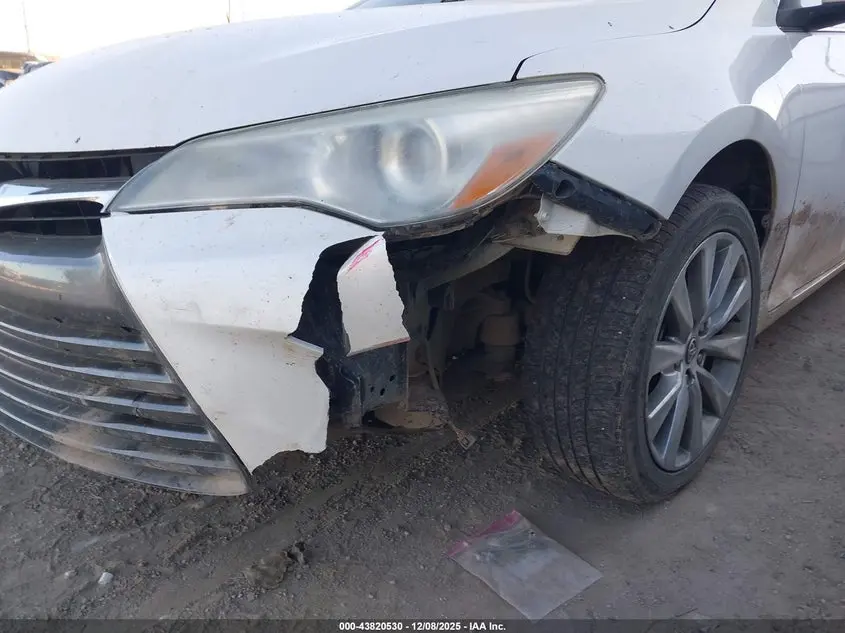 2016 TOYOTA CAMRY XLE