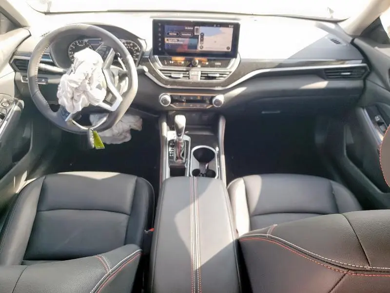 2024 NISSAN ALTIMA SR  