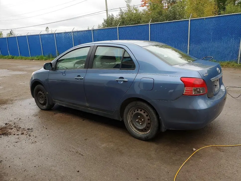 2011 TOYOTA YARIS BASE  