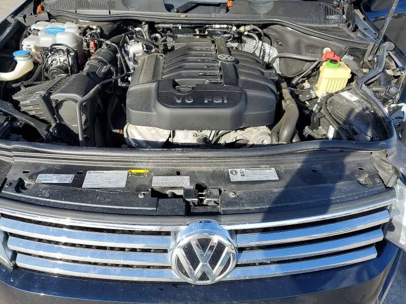 2017 VOLKSWAGEN TOUAREG   