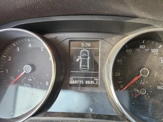 2016 VOLKSWAGEN PASSAT SE  